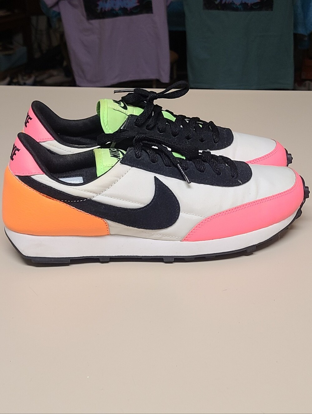 Nike Daybreak Summit White Sunset Pulse casual running sneakers size 9 - Picture 7 of 9